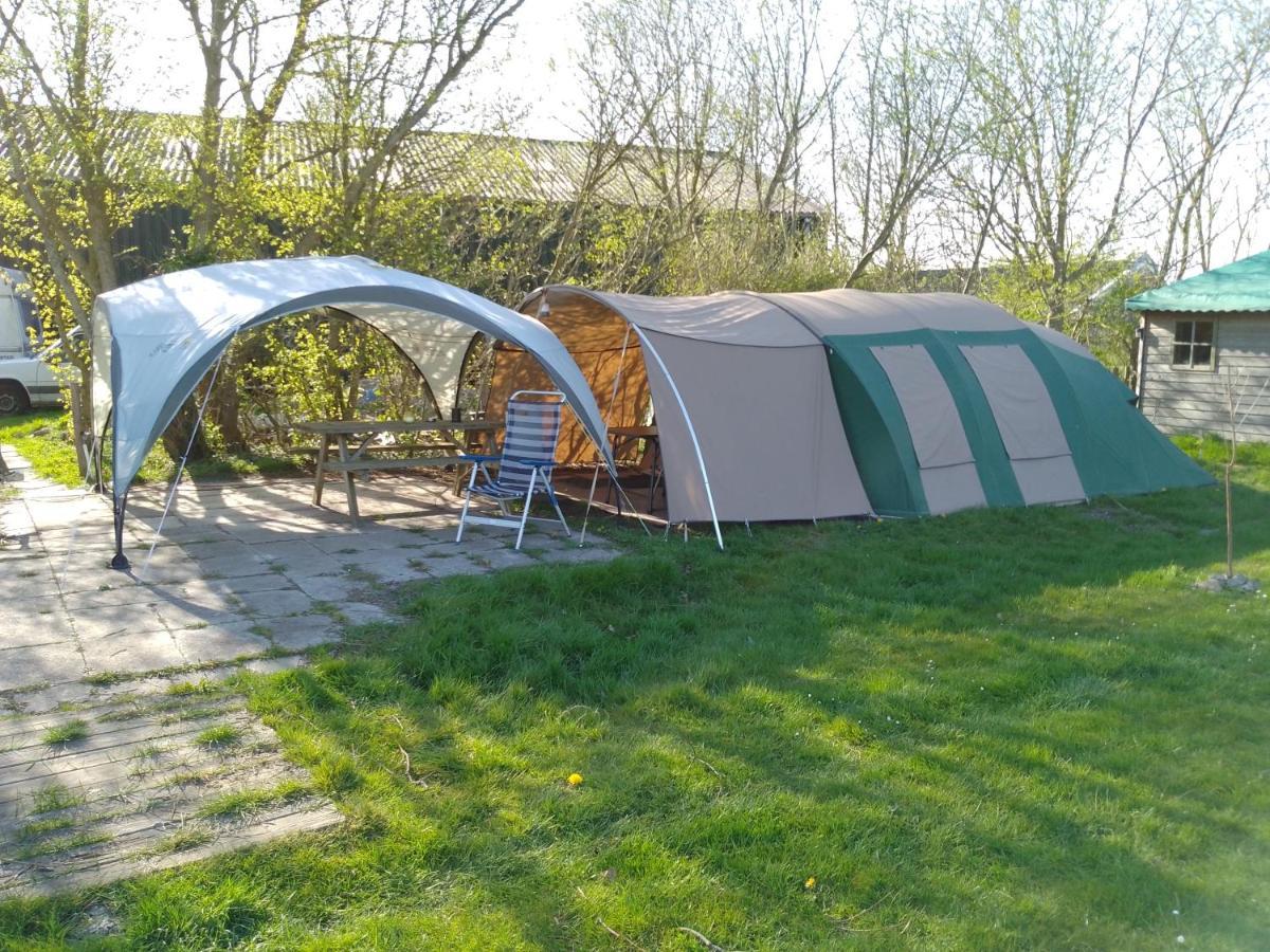 Familietent Sotterum, ingericht Kornwerd Exterior foto